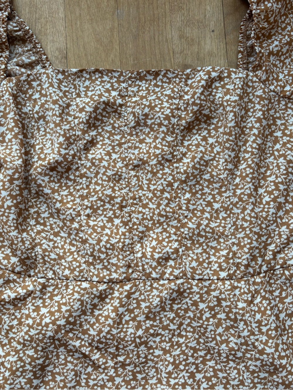 Abercrombie & Fitch Tan Smocked Dress with Subtle Cream Trim - Picture 5 of 7
